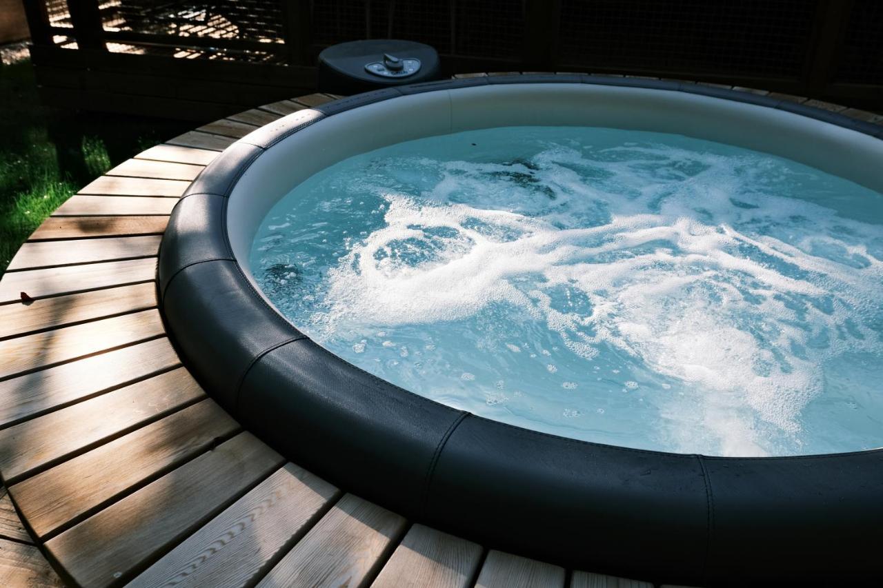 Lodge Avec Spa Privatif - Foret Et Lac Liginiac Екстер'єр фото